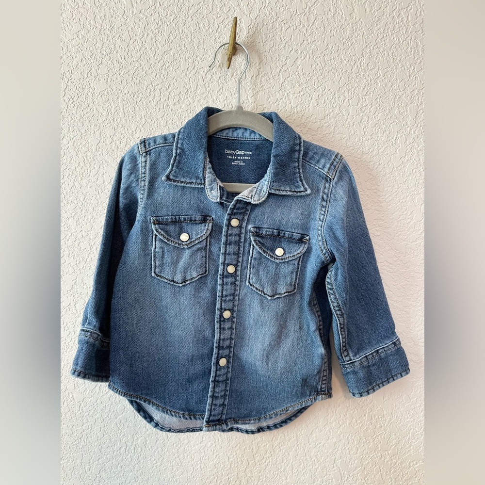Baby Gap chambray Pearl snap